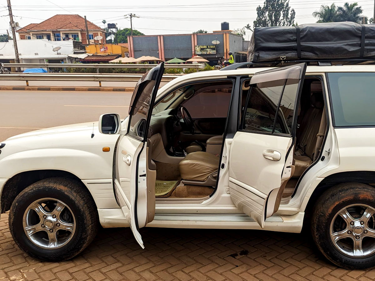 land-cruiser-v8-rental-uganda-hire-a-cheap-4×4-v8-in-uganda land-cruiser-v8-rental-uganda-hire-a-cheap-4x4-v8-in-uganda