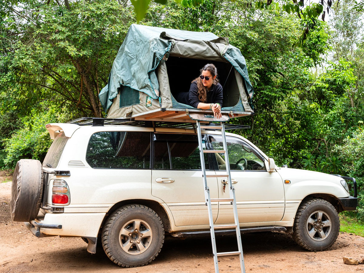 toyota-land-cruiser-v8-with-rooftop-tent-for-self-drive-hire-in-africa toyota-land-cruiser-v8-with-rooftop-tent-for-self-drive-hire-in-africa